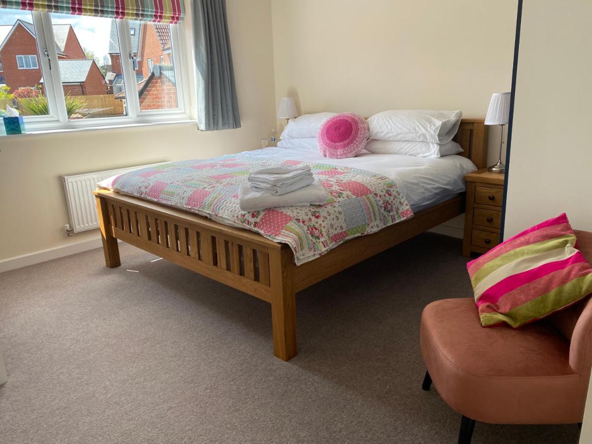Wellington View One En Suite Shower And Super King Bed Exteriör bild