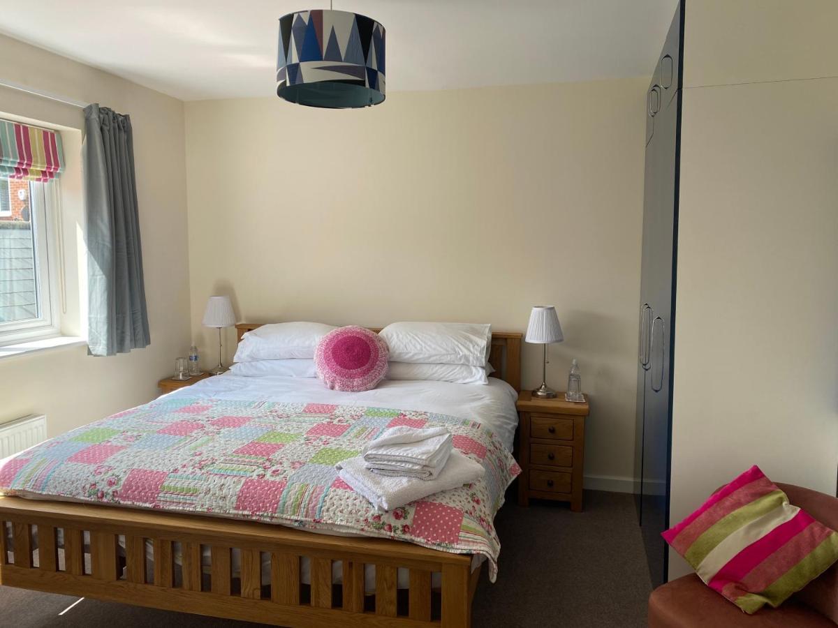 Wellington View One En Suite Shower And Super King Bed Exteriör bild